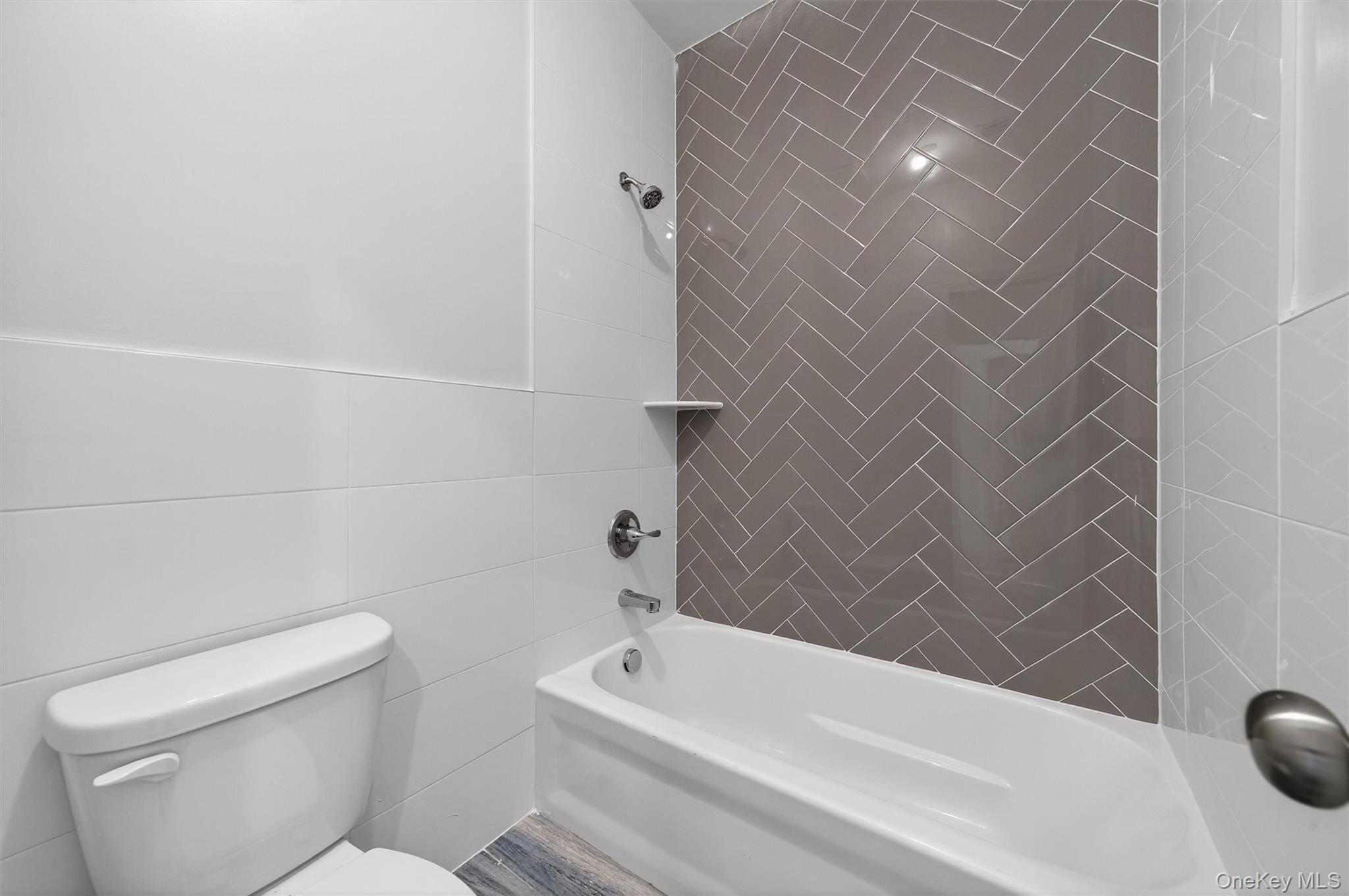 #18 photo, 7 Maglenitz Street, Palm Tree , NY 10950