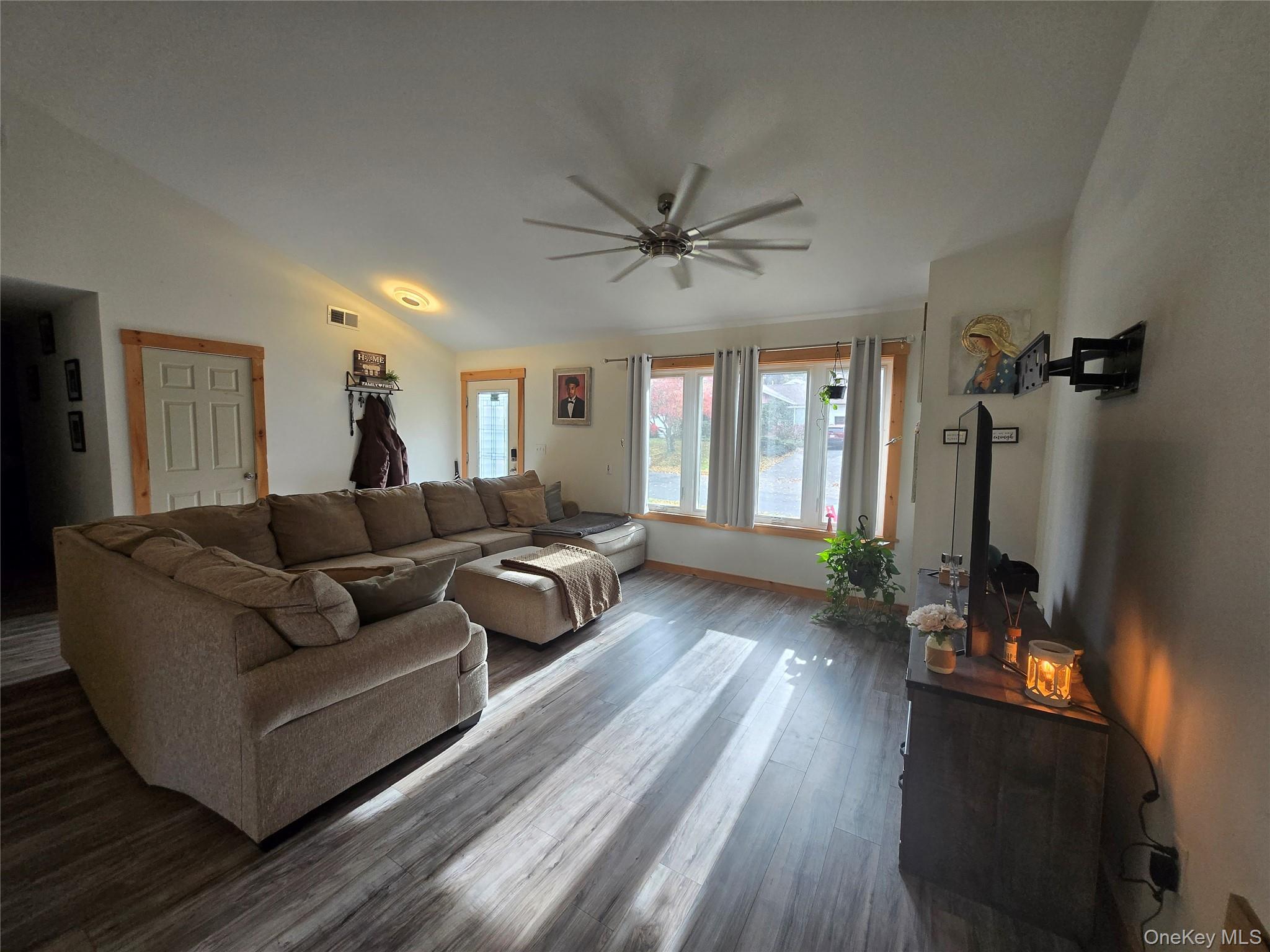 #7 photo, 19 Zane Street, Ellenville , NY 12428