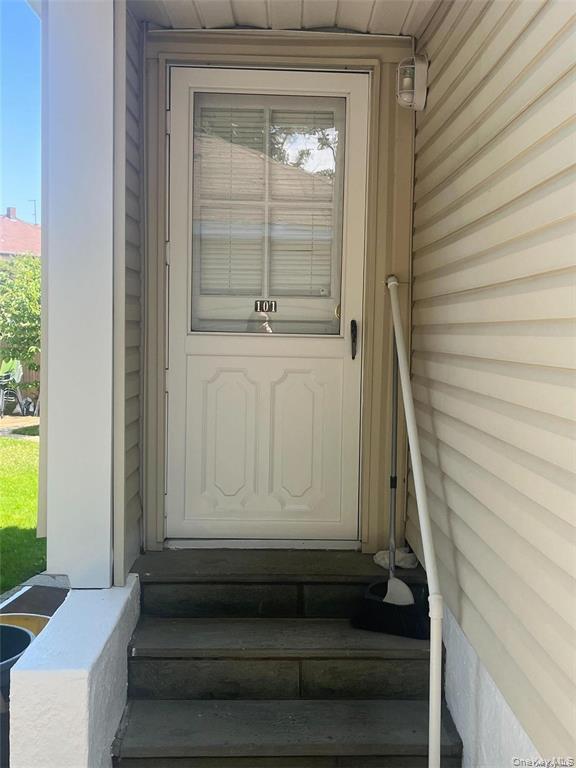 #1 photo, 21 White Street, Oyster Bay , NY 11771