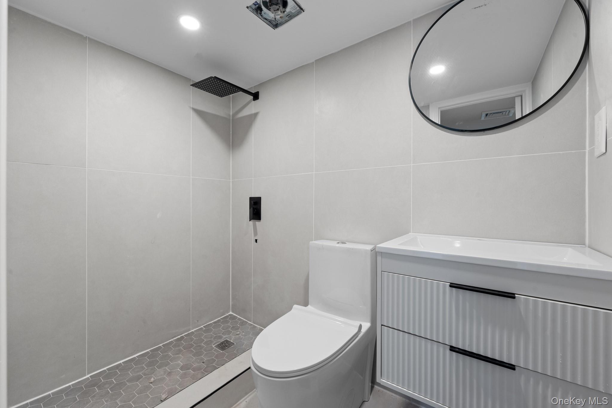 #15 photo, 104-11 188th Street, Hollis , NY 11412