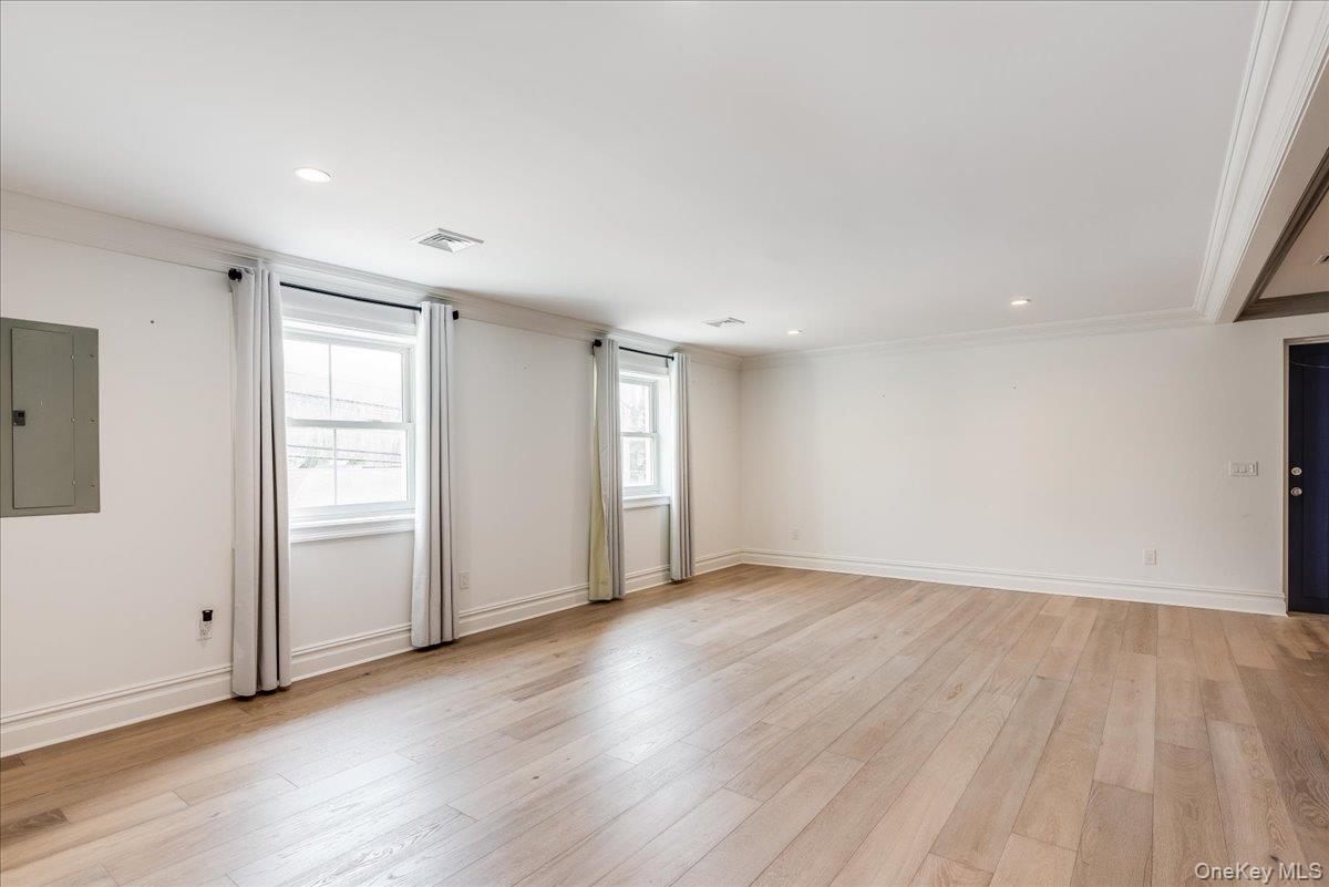 #9 photo, 95 E Main Street, Huntington , NY 11743