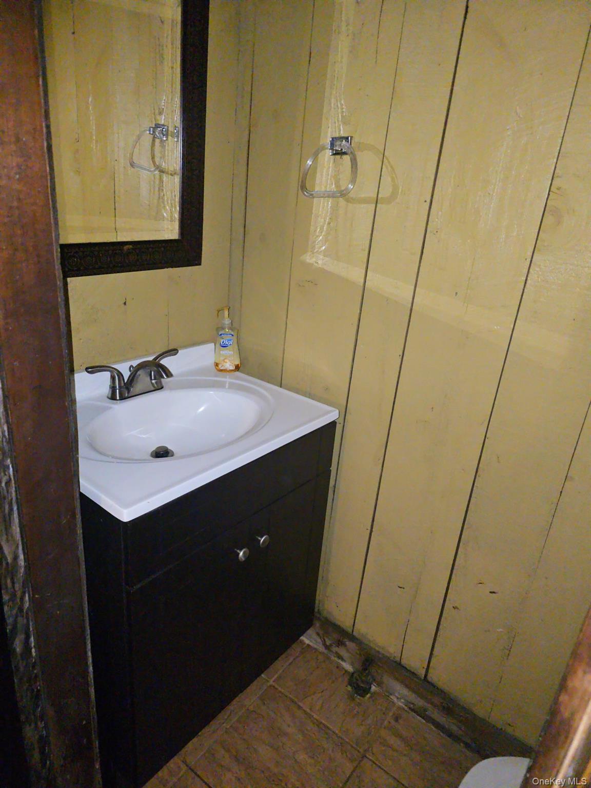 #13 photo, 73 Peterson Place, Lynbrook , NY 11563