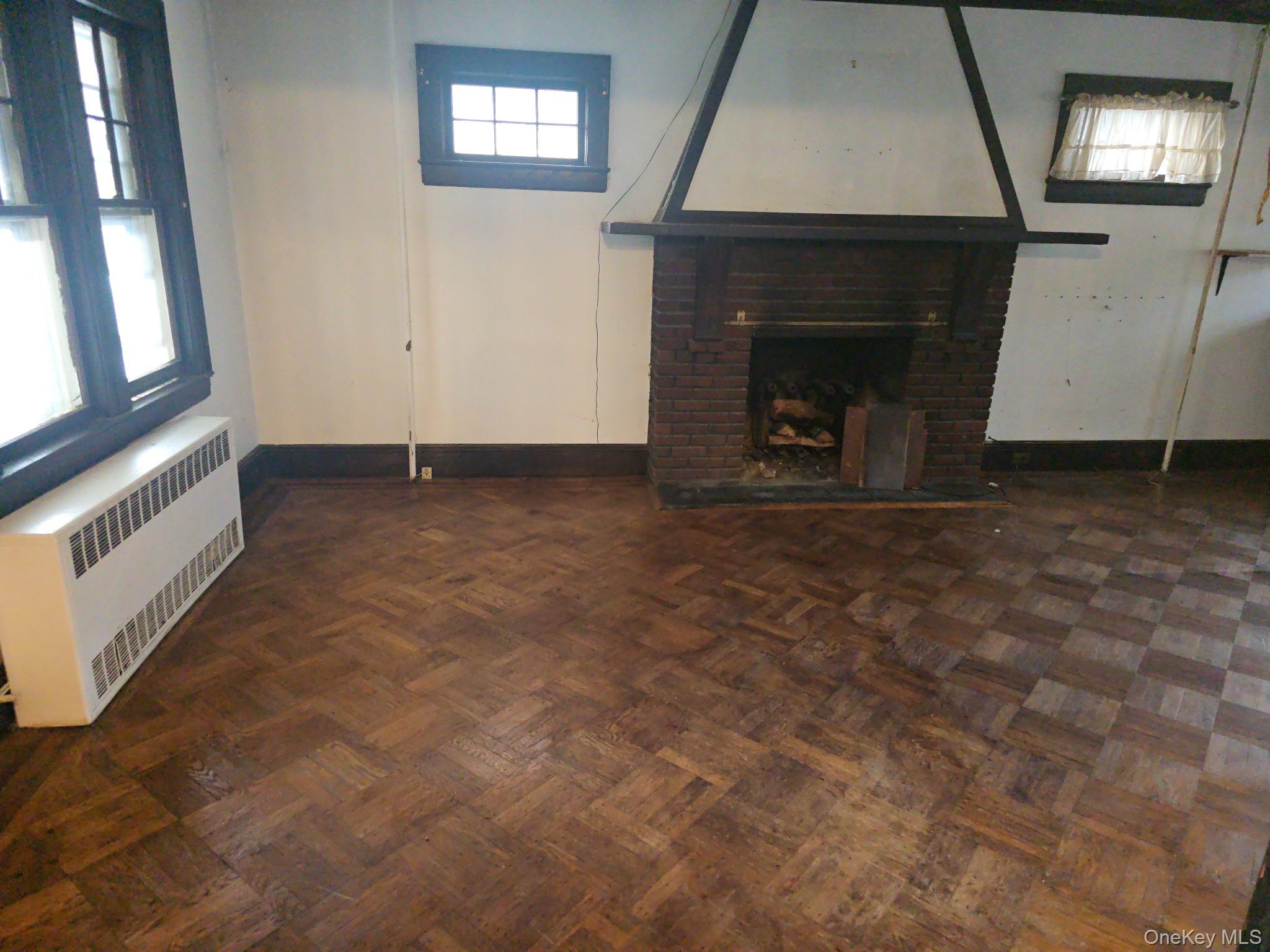 #3 photo, 73 Peterson Place, Lynbrook , NY 11563