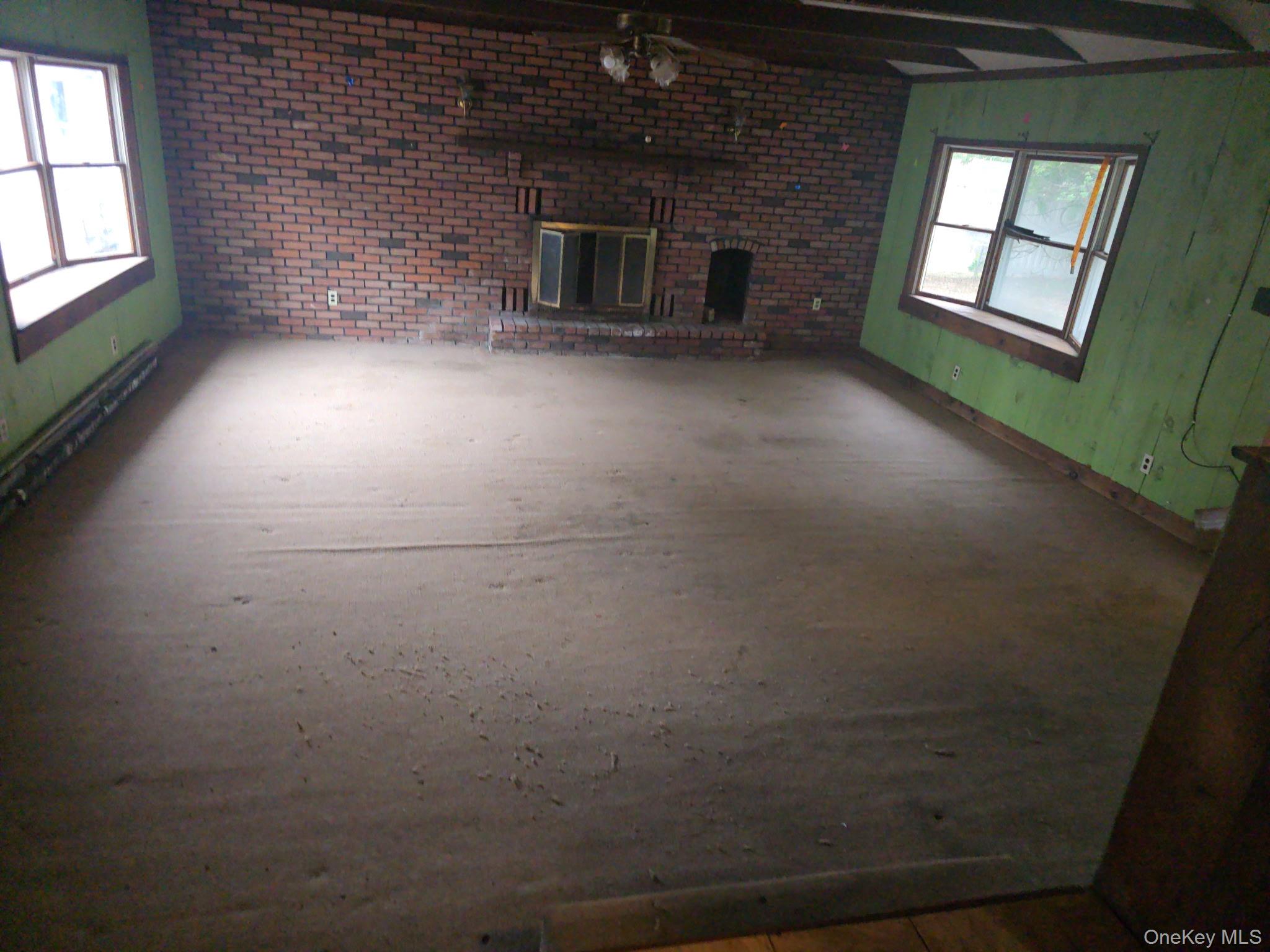 #6 photo, 73 Peterson Place, Lynbrook , NY 11563