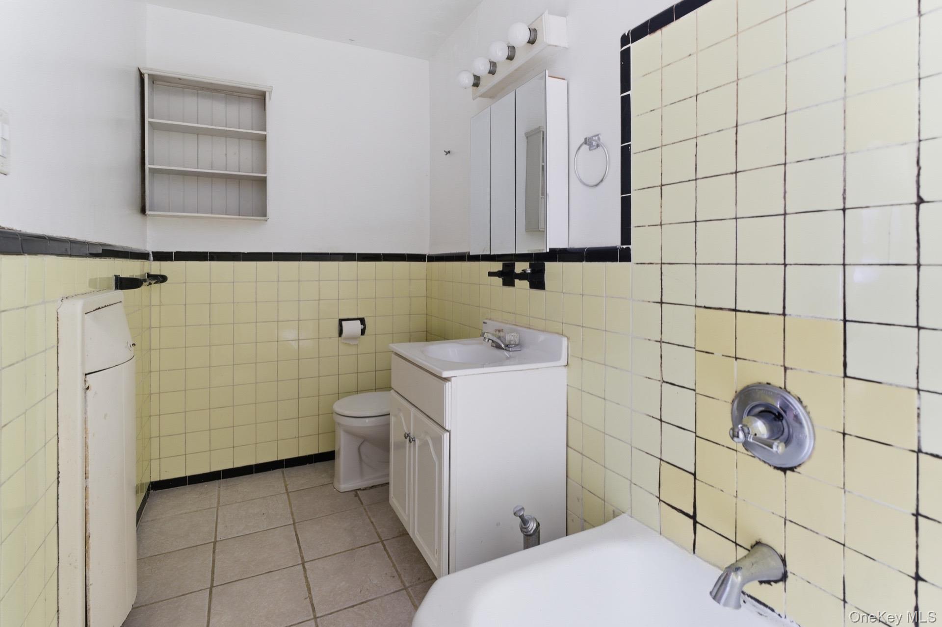 #9 photo, 88-30 182nd Street, Hollis , NY 11423