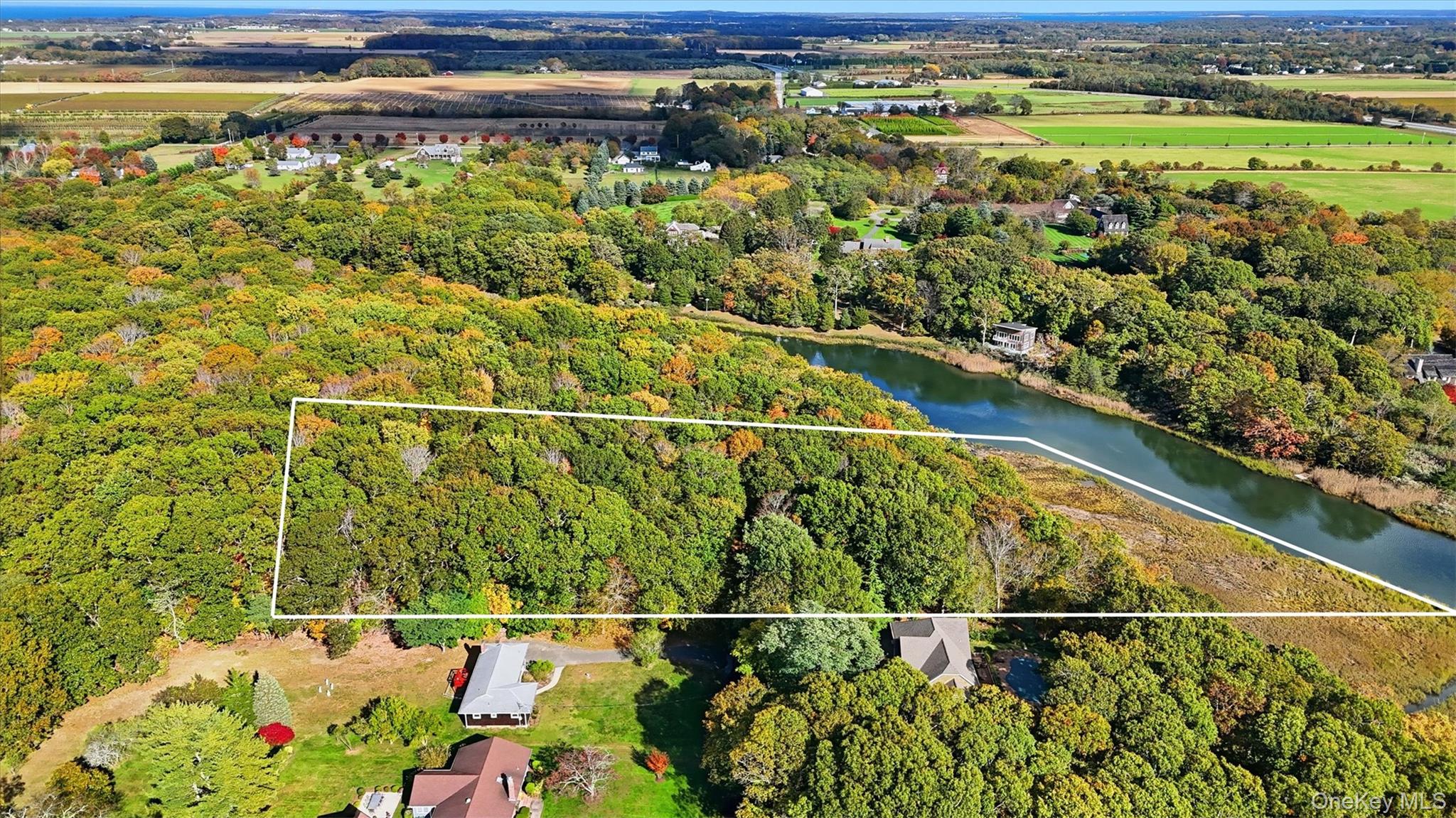 #10 photo, 1050 Greton Court, Mattituck , NY 11952
