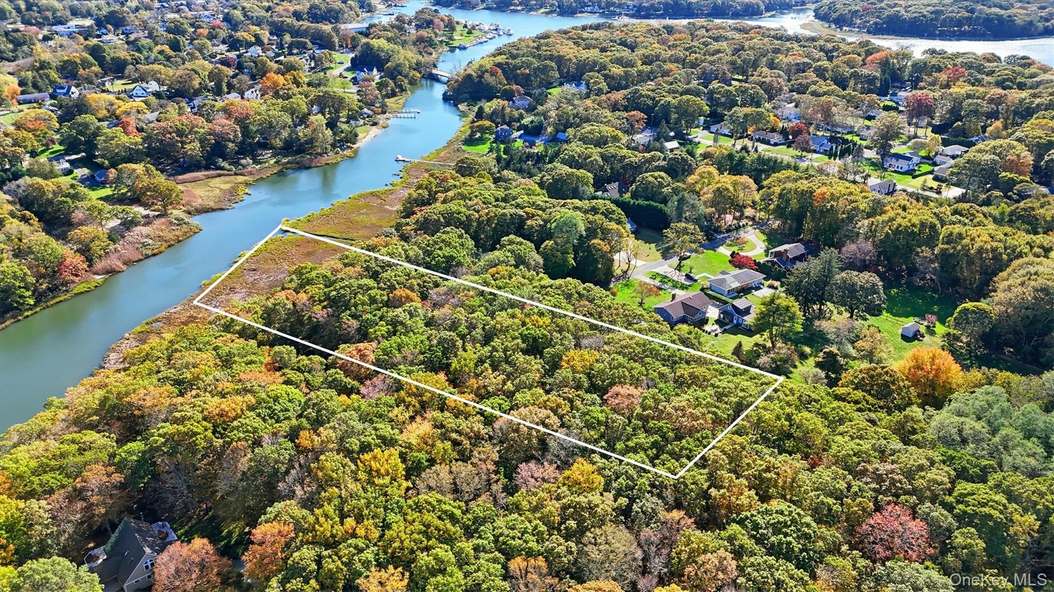 #5 photo, 1050 Greton Court, Mattituck , NY 11952