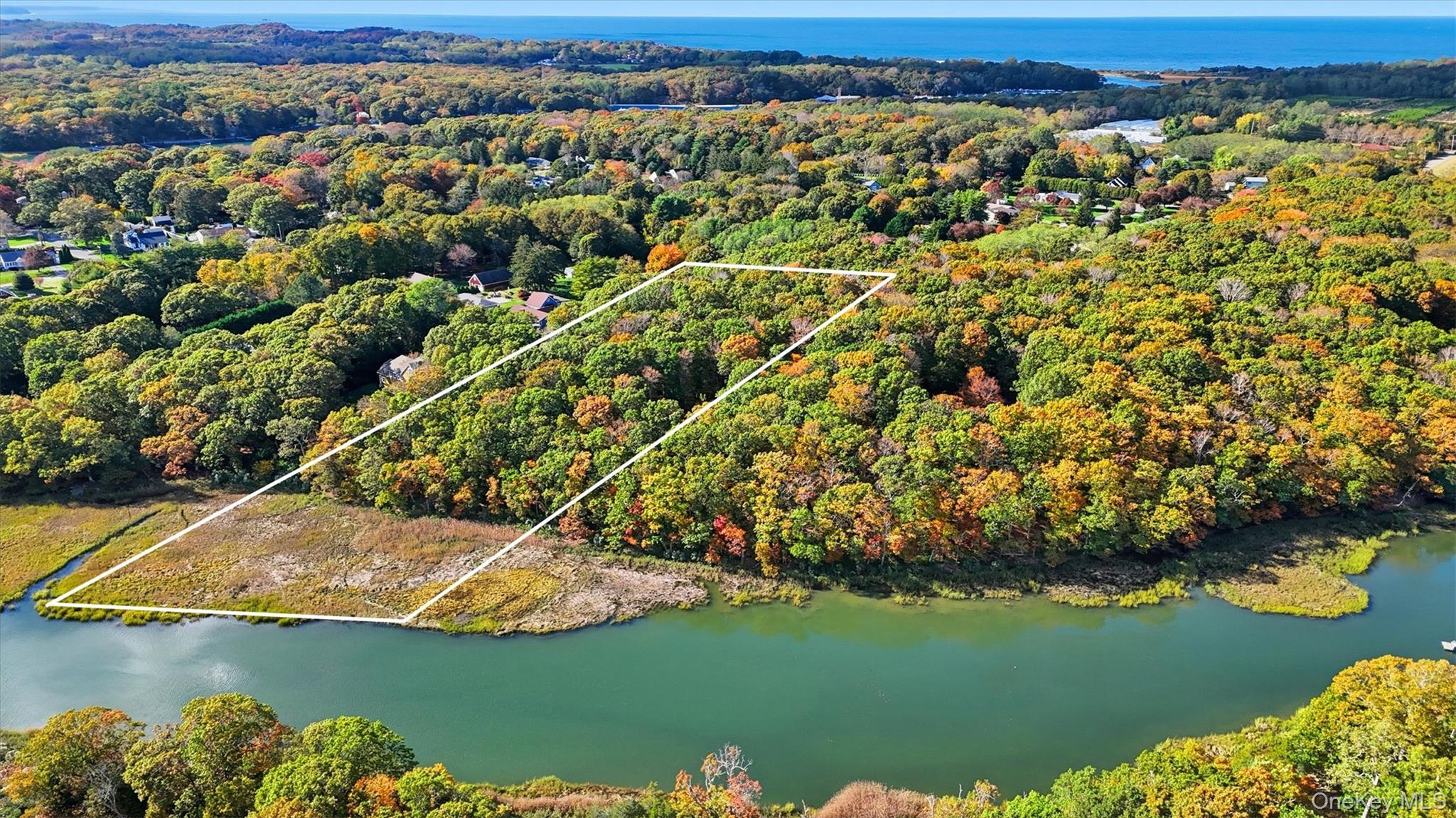 #8 photo, 1050 Greton Court, Mattituck , NY 11952