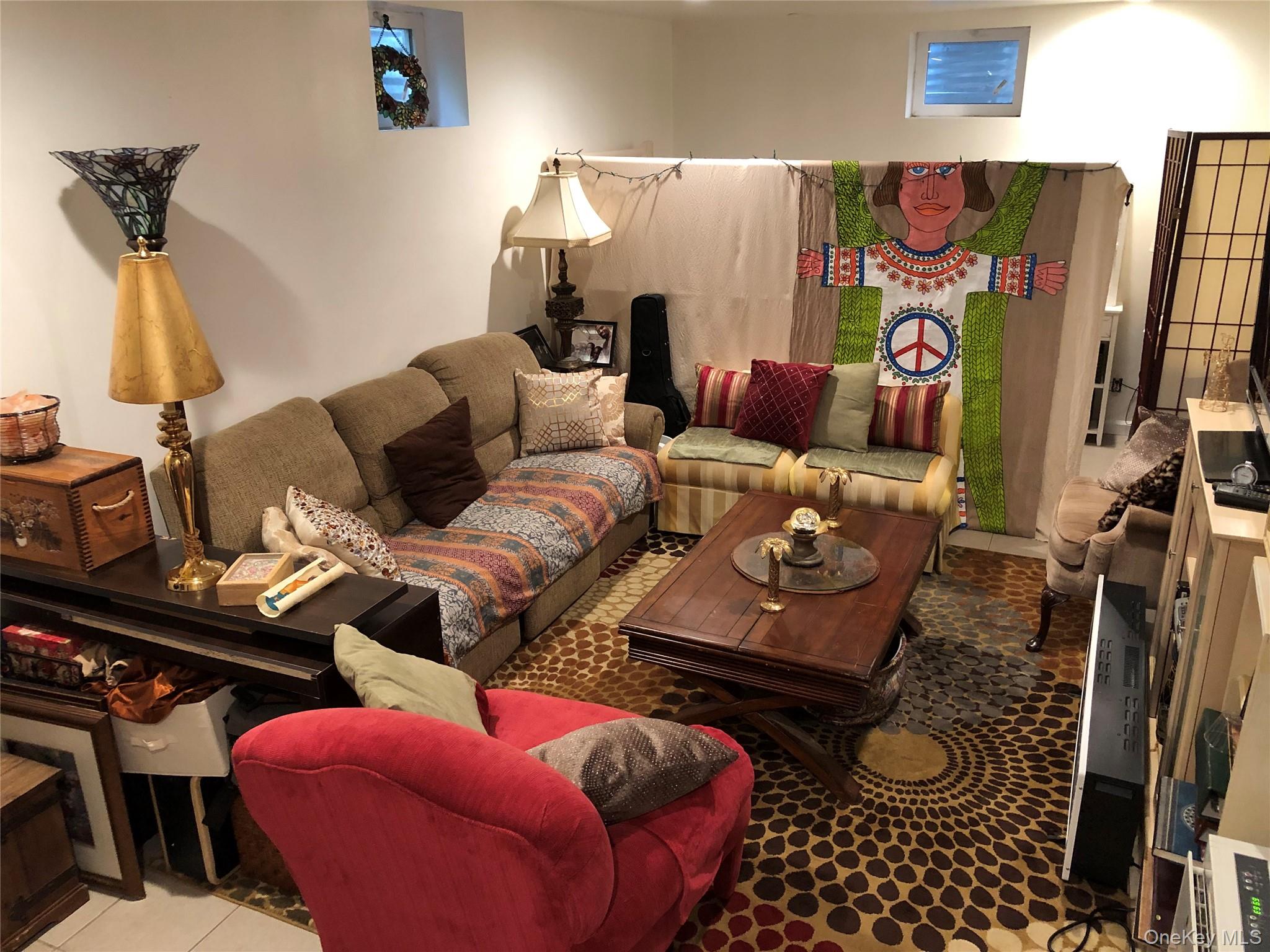 #12 photo, 1673 Northern Boulevard, Roslyn , NY 11576