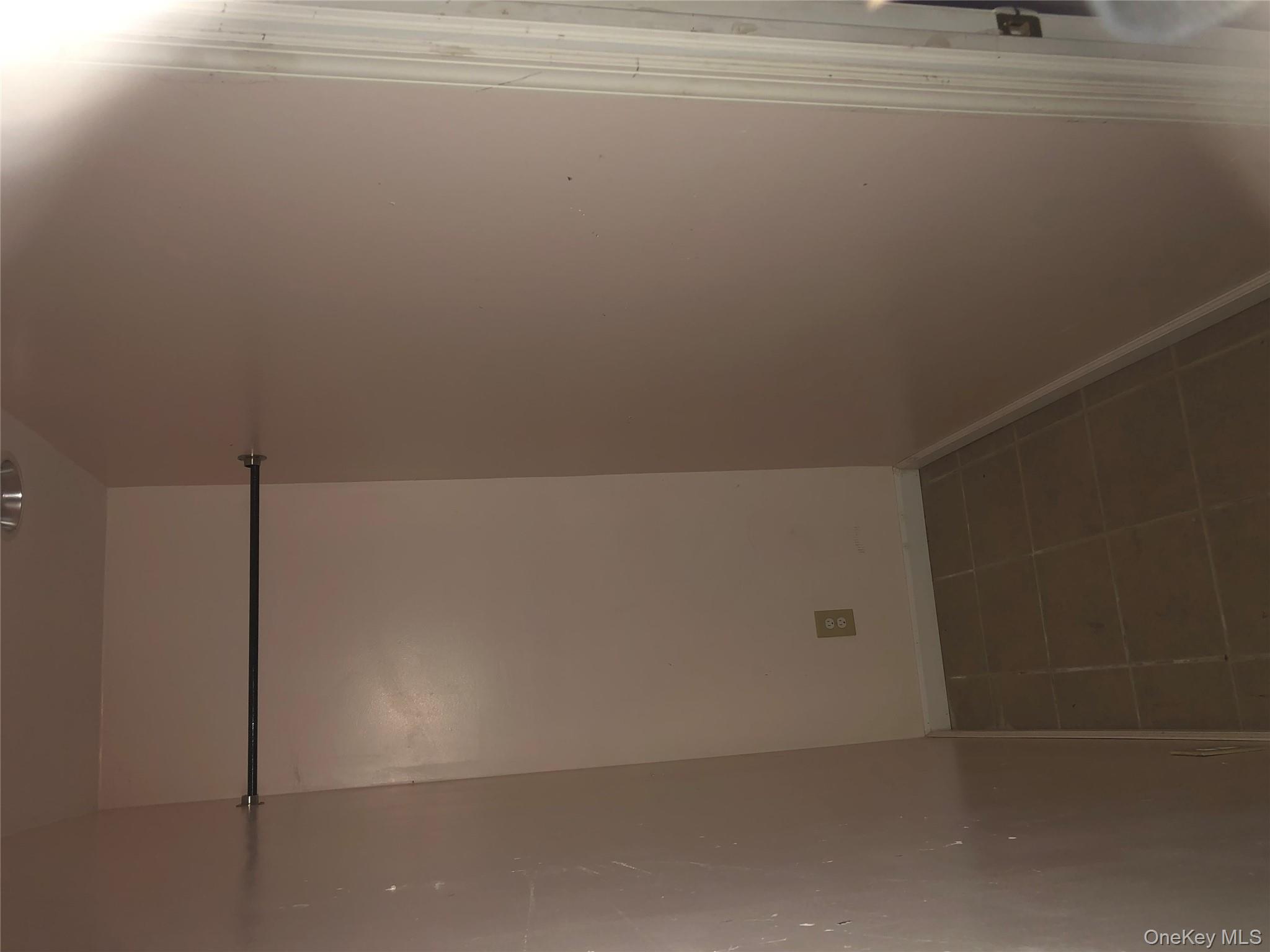 #18 photo, 1673 Northern Boulevard, Roslyn , NY 11576