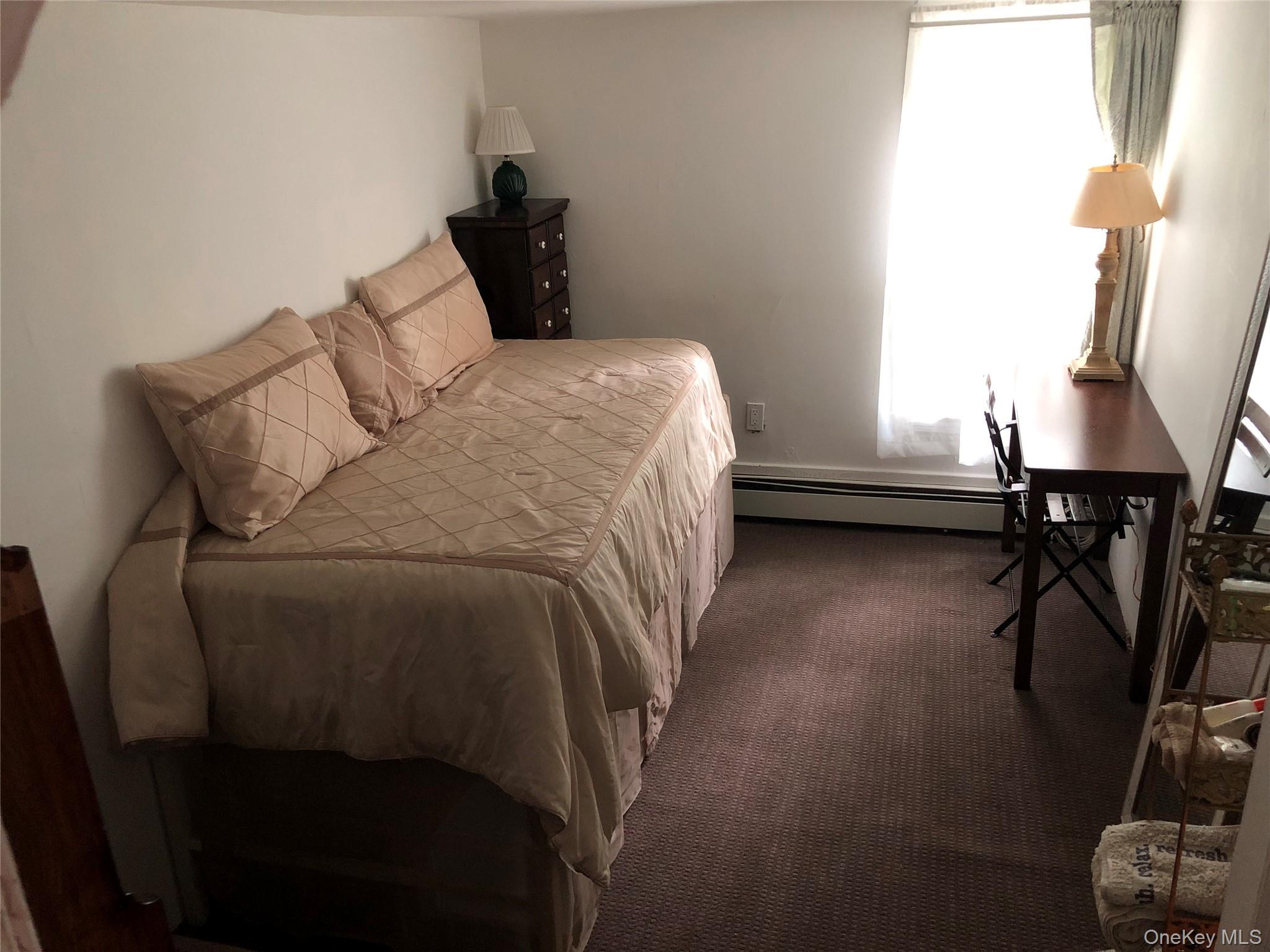 #9 photo, 1673 Northern Boulevard, Roslyn , NY 11576