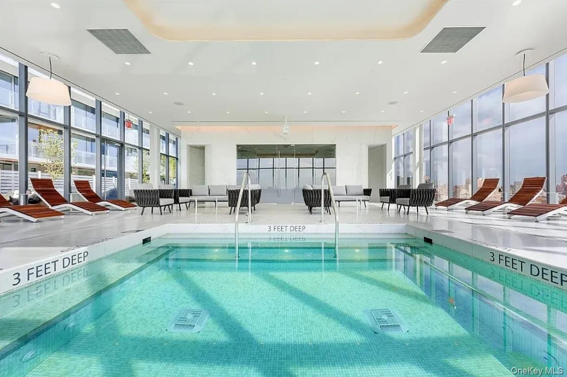 #11 photo, 131-05 40th Road, Flushing , NY 11354