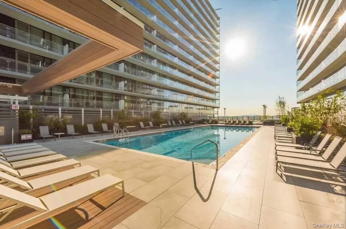 #8 photo, 131-05 40th Road, Flushing , NY 11354