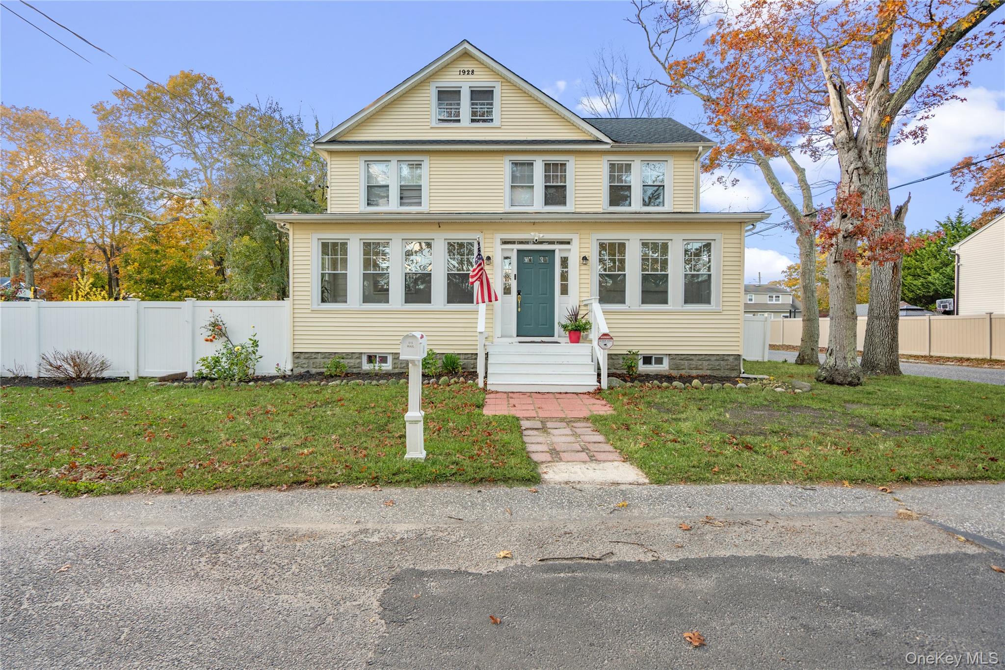 #1 photo, 64 Vernon Avenue, Mastic , NY 11950