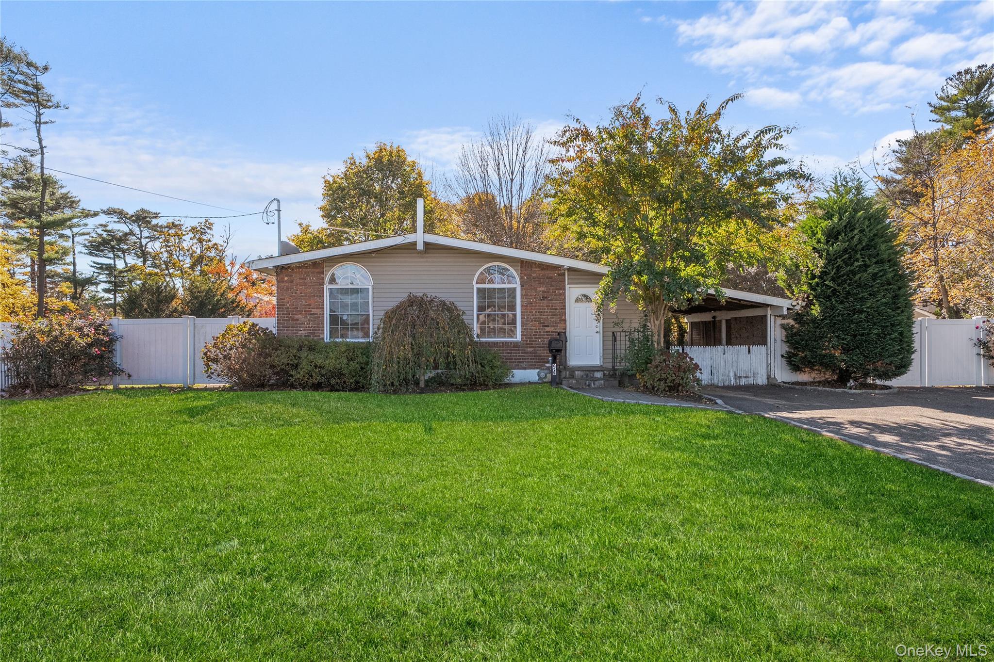 #1 photo, 94 3rd Avenue, Brentwood , NY 11717