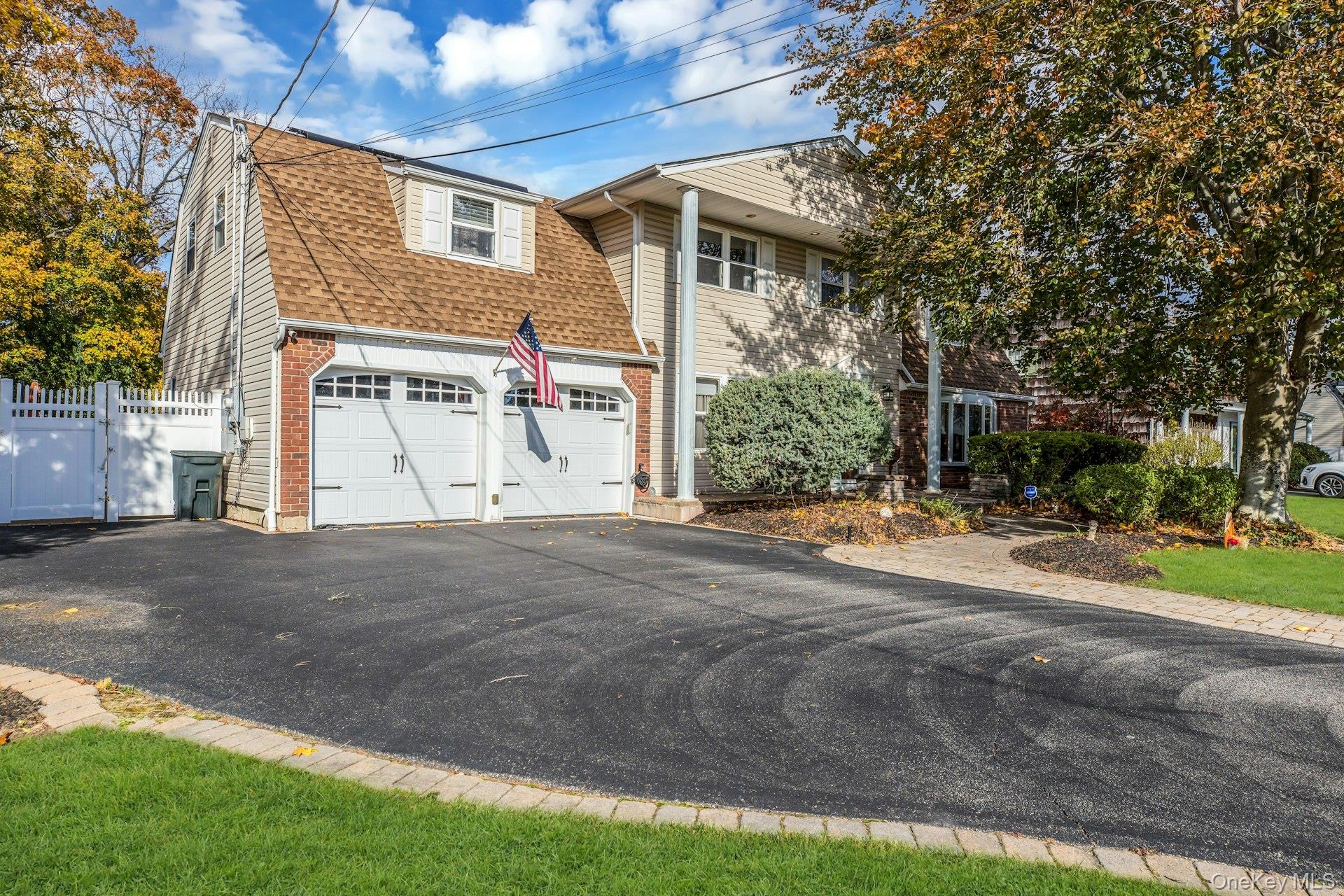 #1 photo, 27 Hollister Lane, Islip , NY 11751