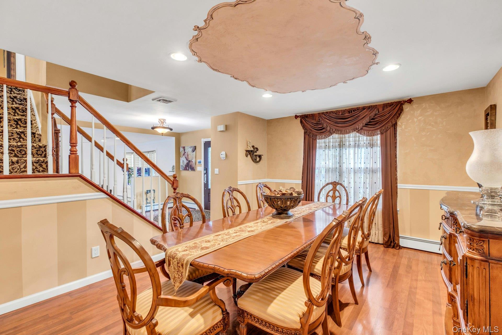 #4 photo, 27 Hollister Lane, Islip , NY 11751