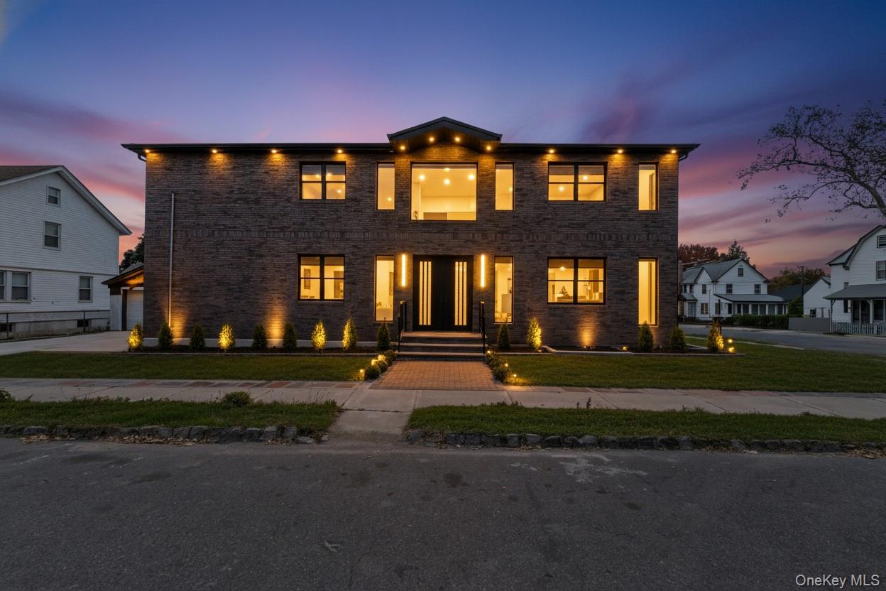 #1 photo, 11620 194th Street, Saint Albans , NY 11412