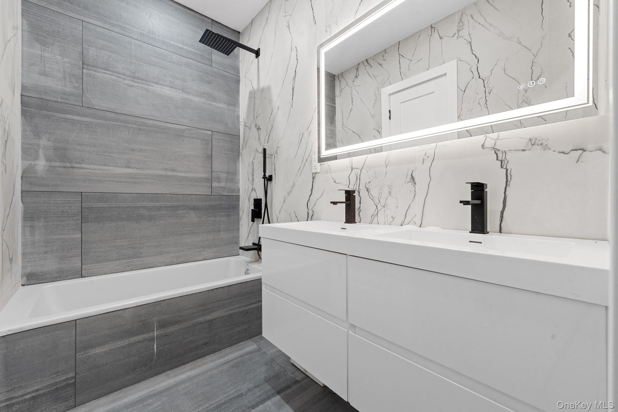 #13 photo, 11620 194th Street, Saint Albans , NY 11412