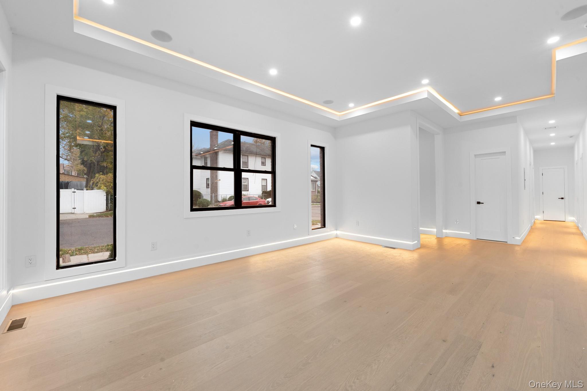 #7 photo, 11620 194th Street, Saint Albans , NY 11412