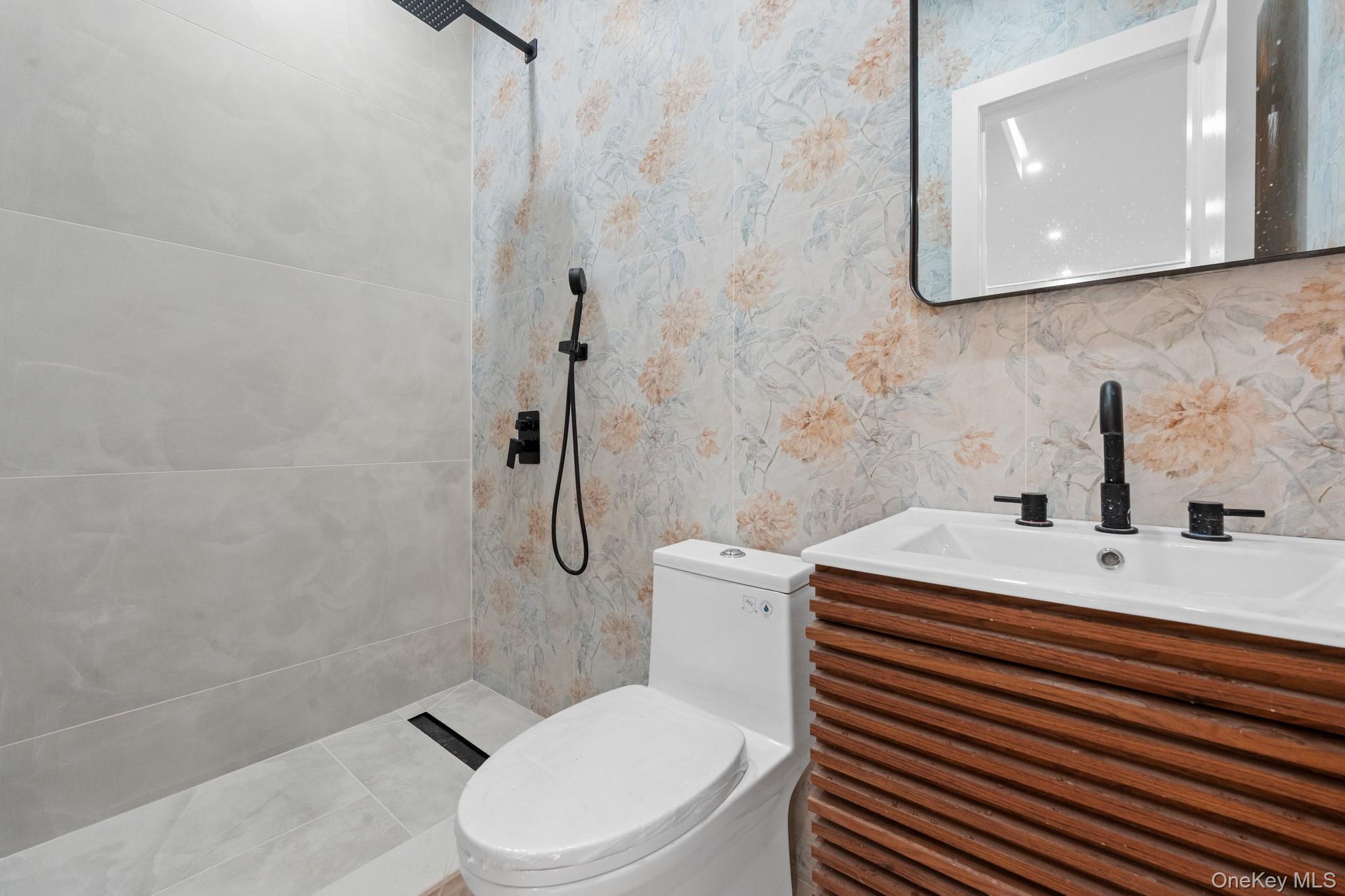 #8 photo, 11620 194th Street, Saint Albans , NY 11412