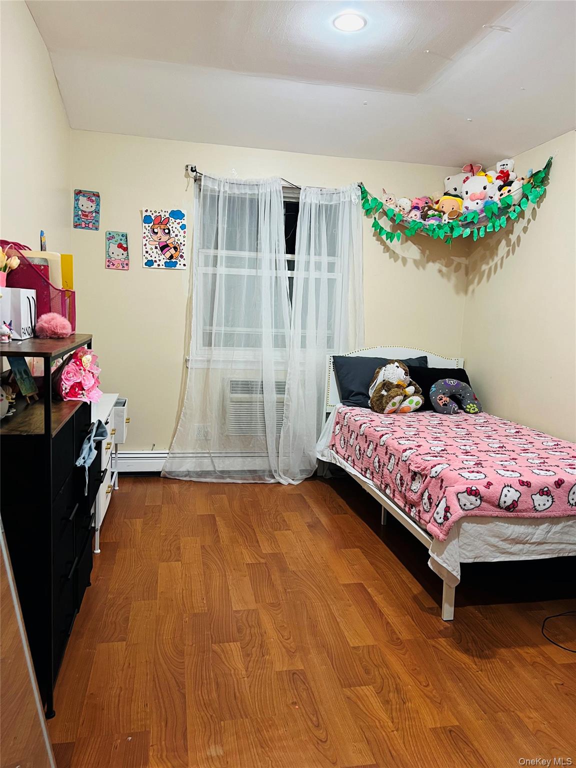 #8 photo, 47-25 212 Street, Bayside , NY 11361