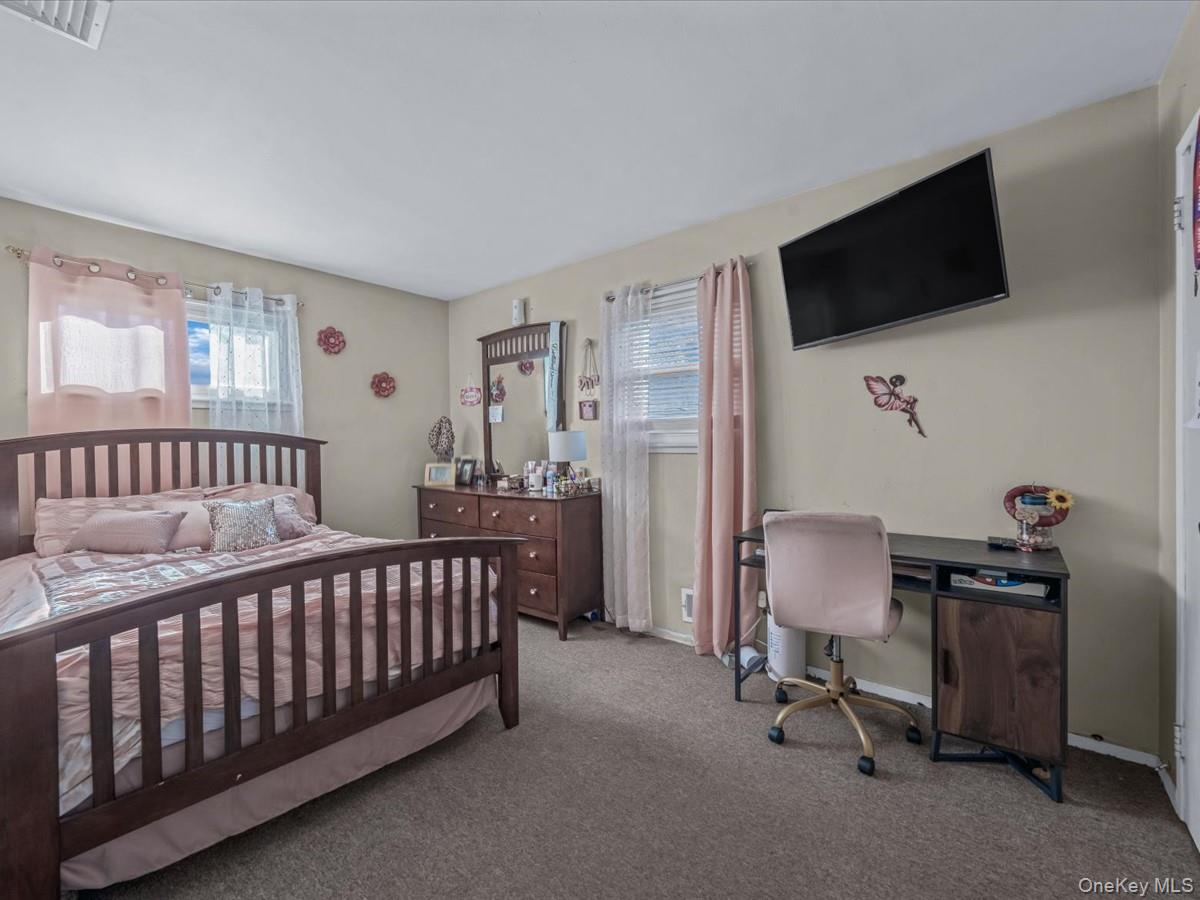 #14 photo, 121 S 30th Street, Wyandanch , NY 11798