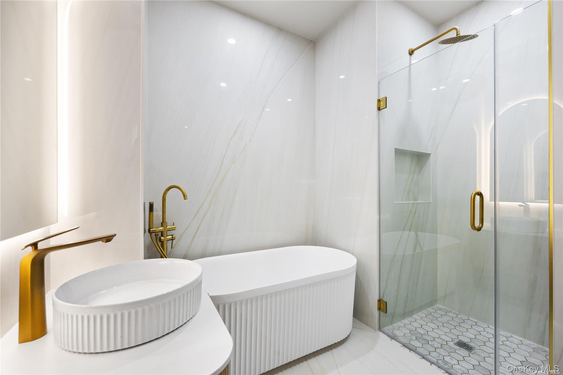 #9 photo, 31-16 21st Street, Astoria , NY 11106