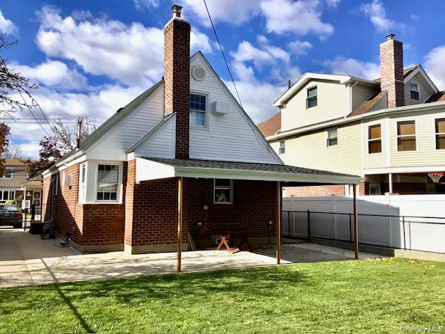 #2 photo, 8211 260th Street, Glen Oaks , NY 11004