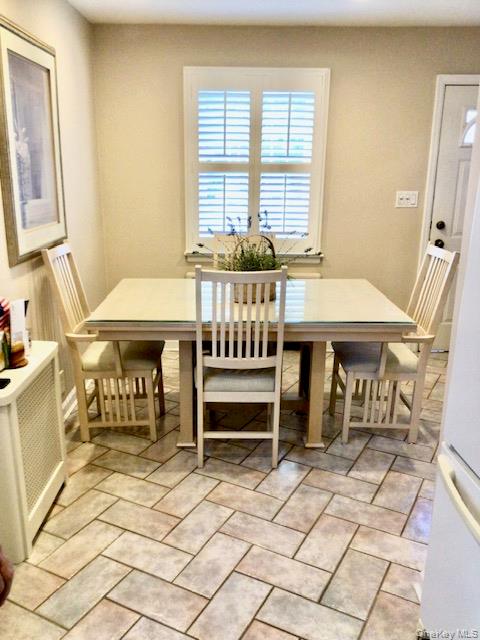 #4 photo, 8211 260th Street, Glen Oaks , NY 11004