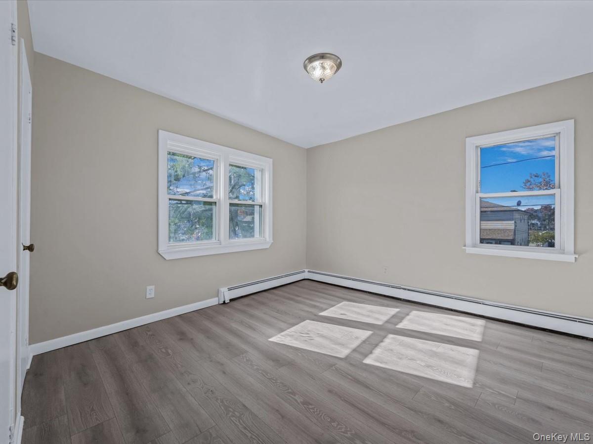 #11 photo, 1315 Dekoven Street, Rockville Centre , NY 11570