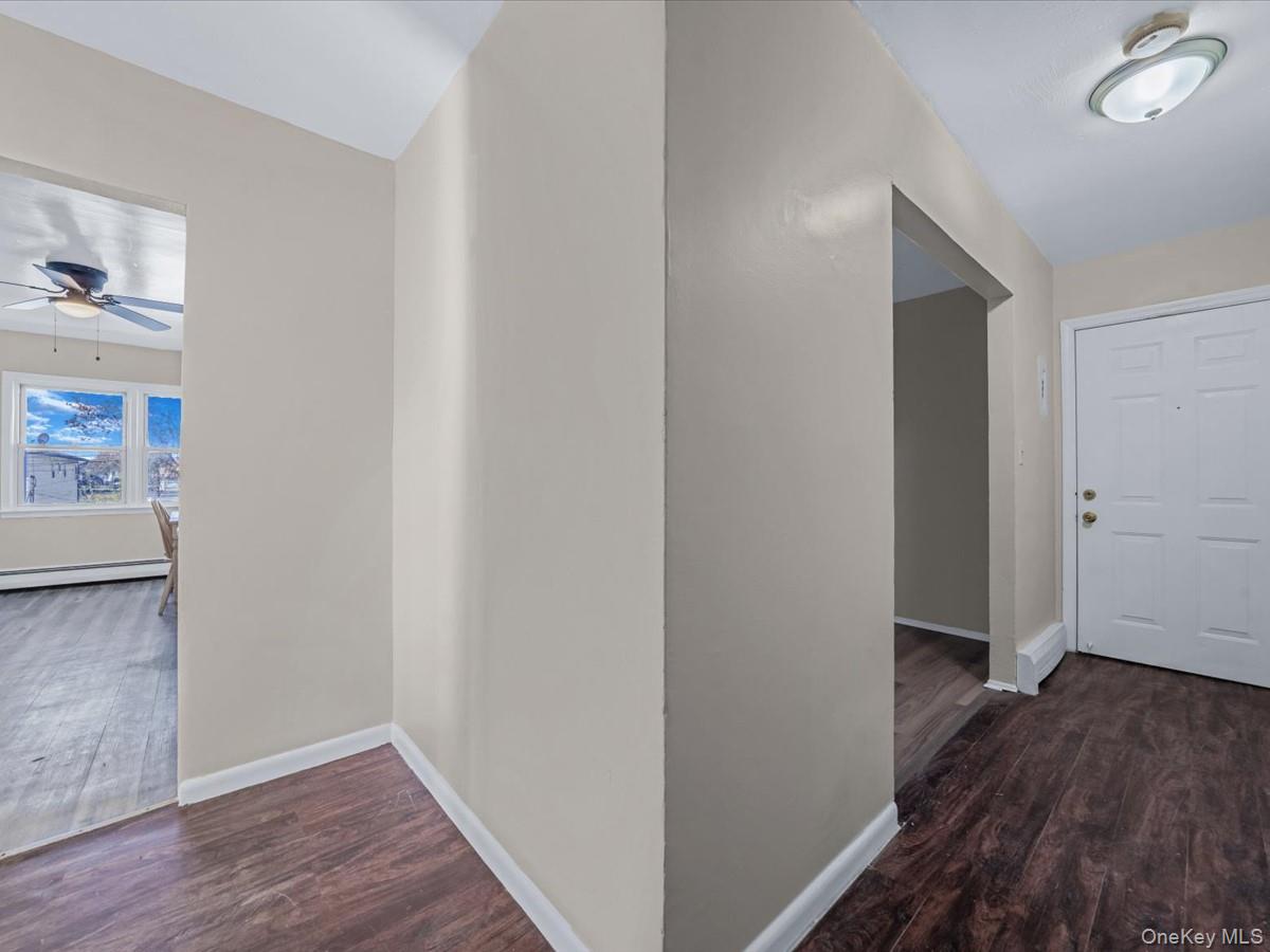 #4 photo, 1315 Dekoven Street, Rockville Centre , NY 11570