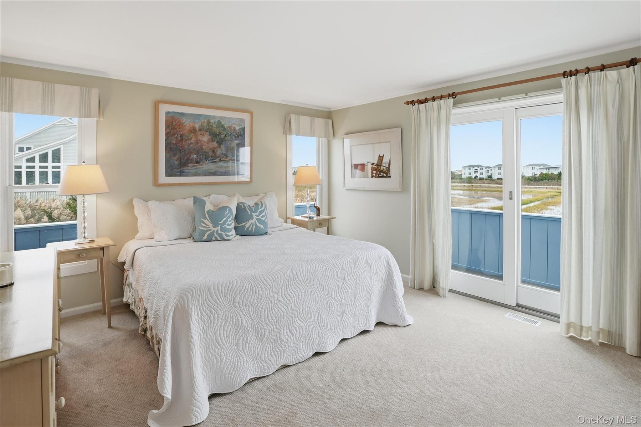 #13 photo, 556 Dune Road, Westhampton , NY 11977