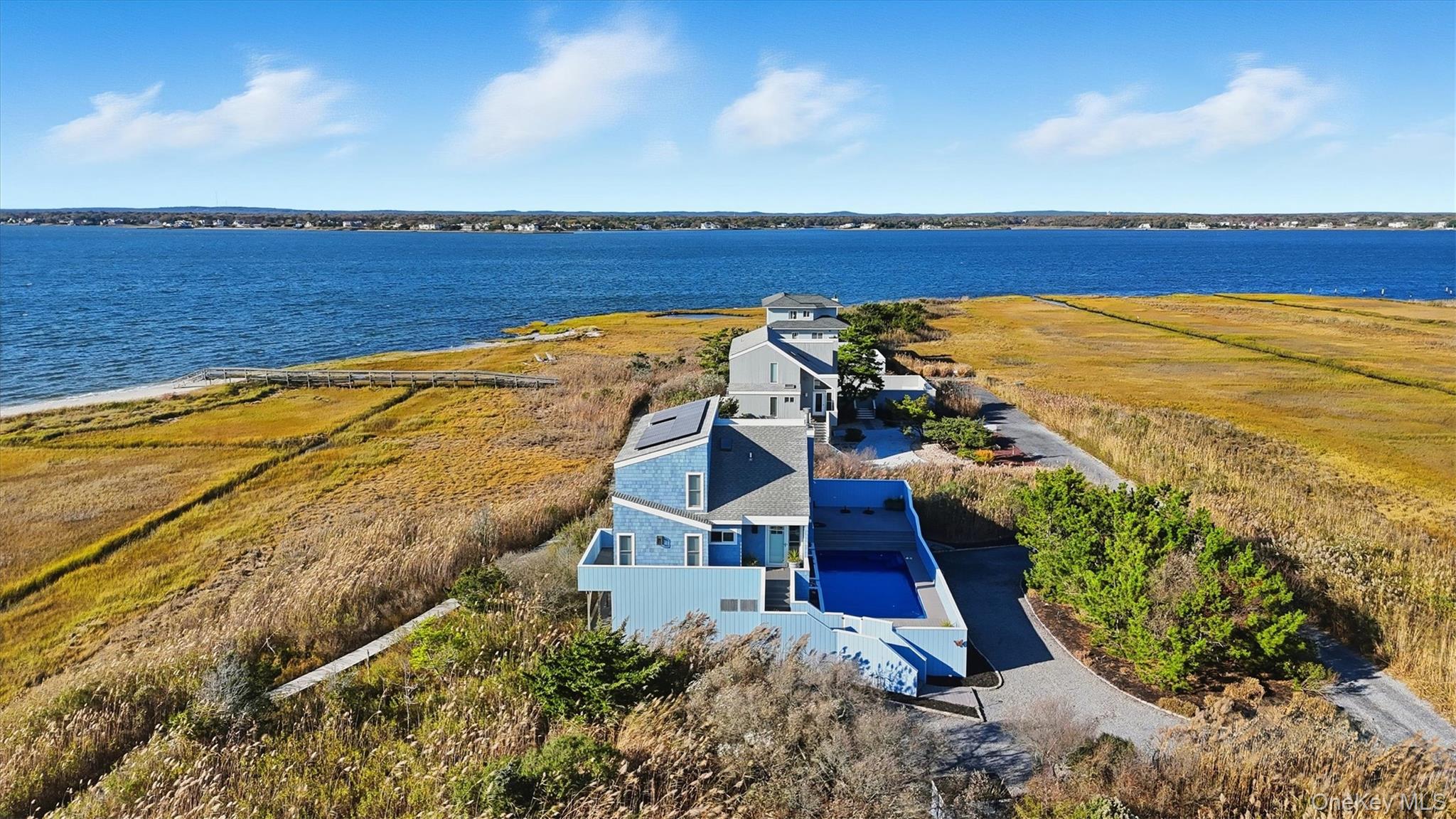 #19 photo, 556 Dune Road, Westhampton , NY 11977