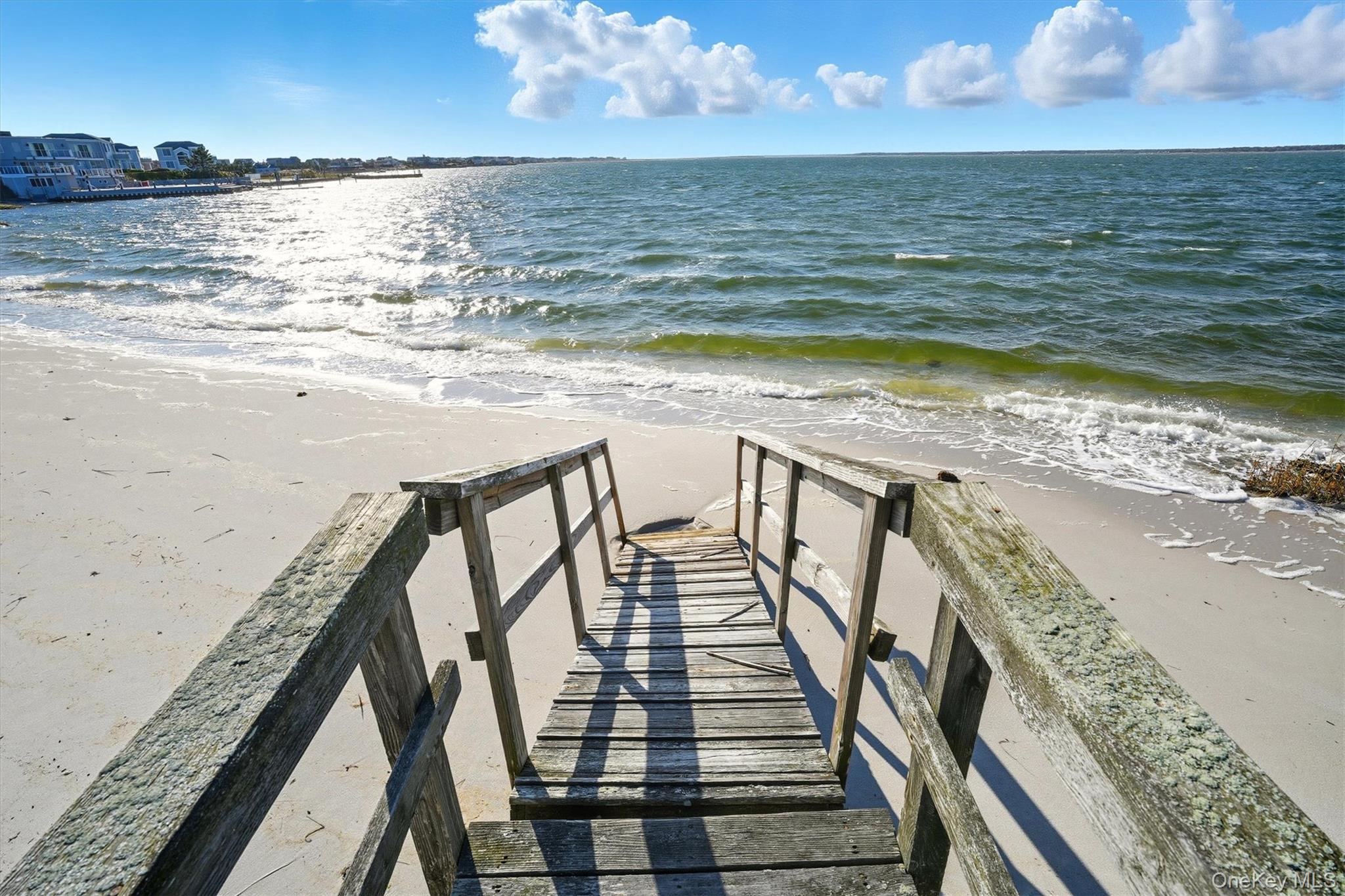 #20 photo, 556 Dune Road, Westhampton , NY 11977