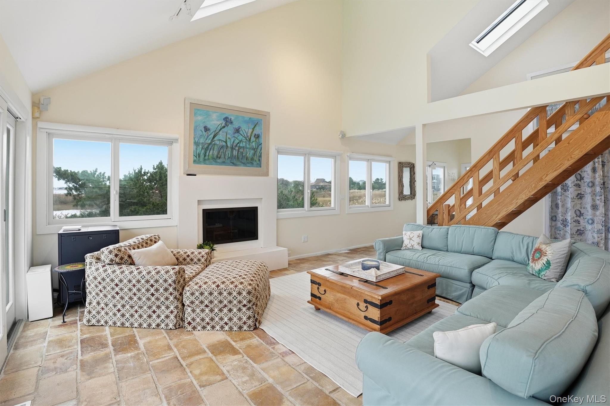 #4 photo, 556 Dune Road, Westhampton , NY 11977