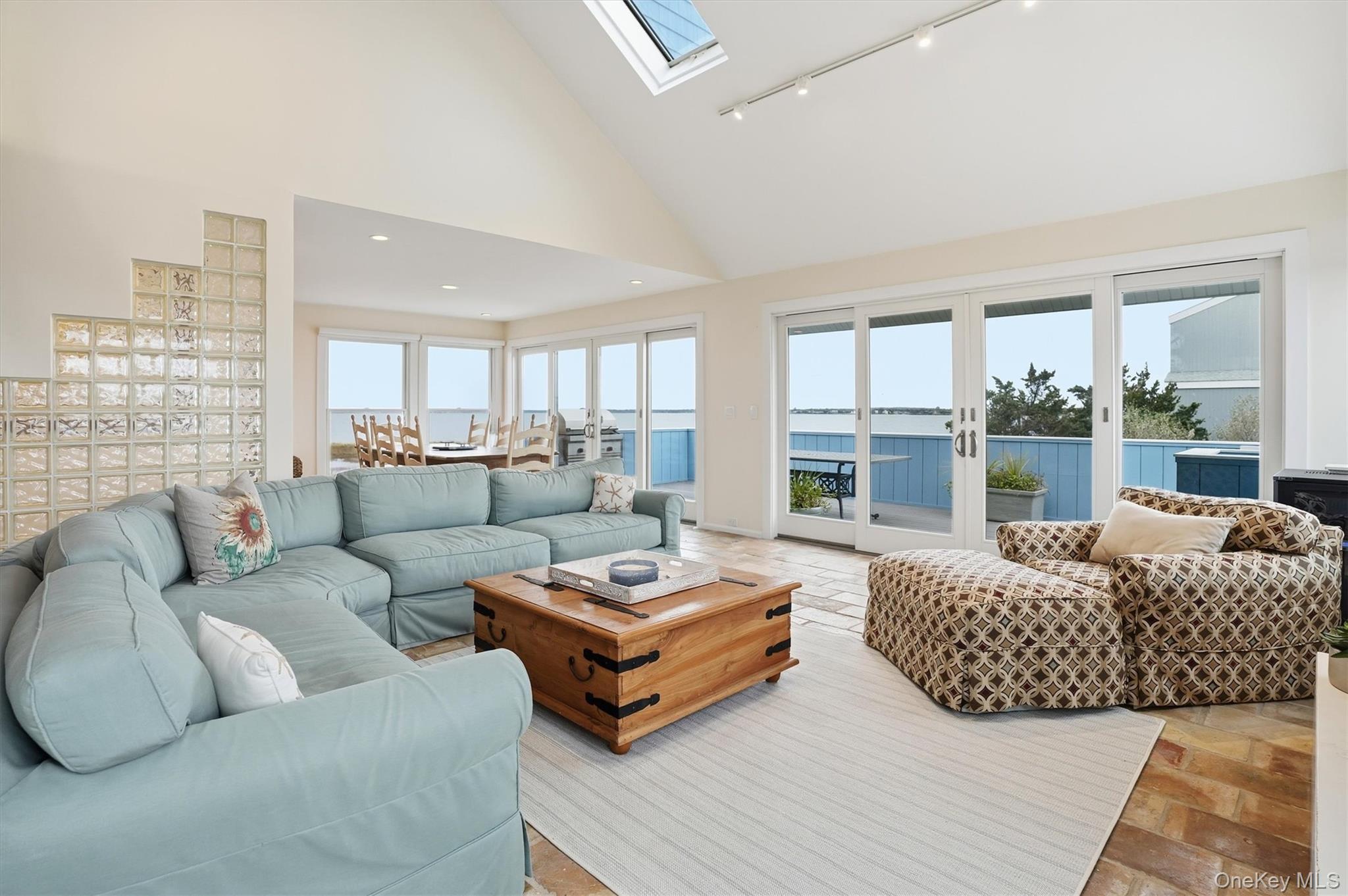 #5 photo, 556 Dune Road, Westhampton , NY 11977