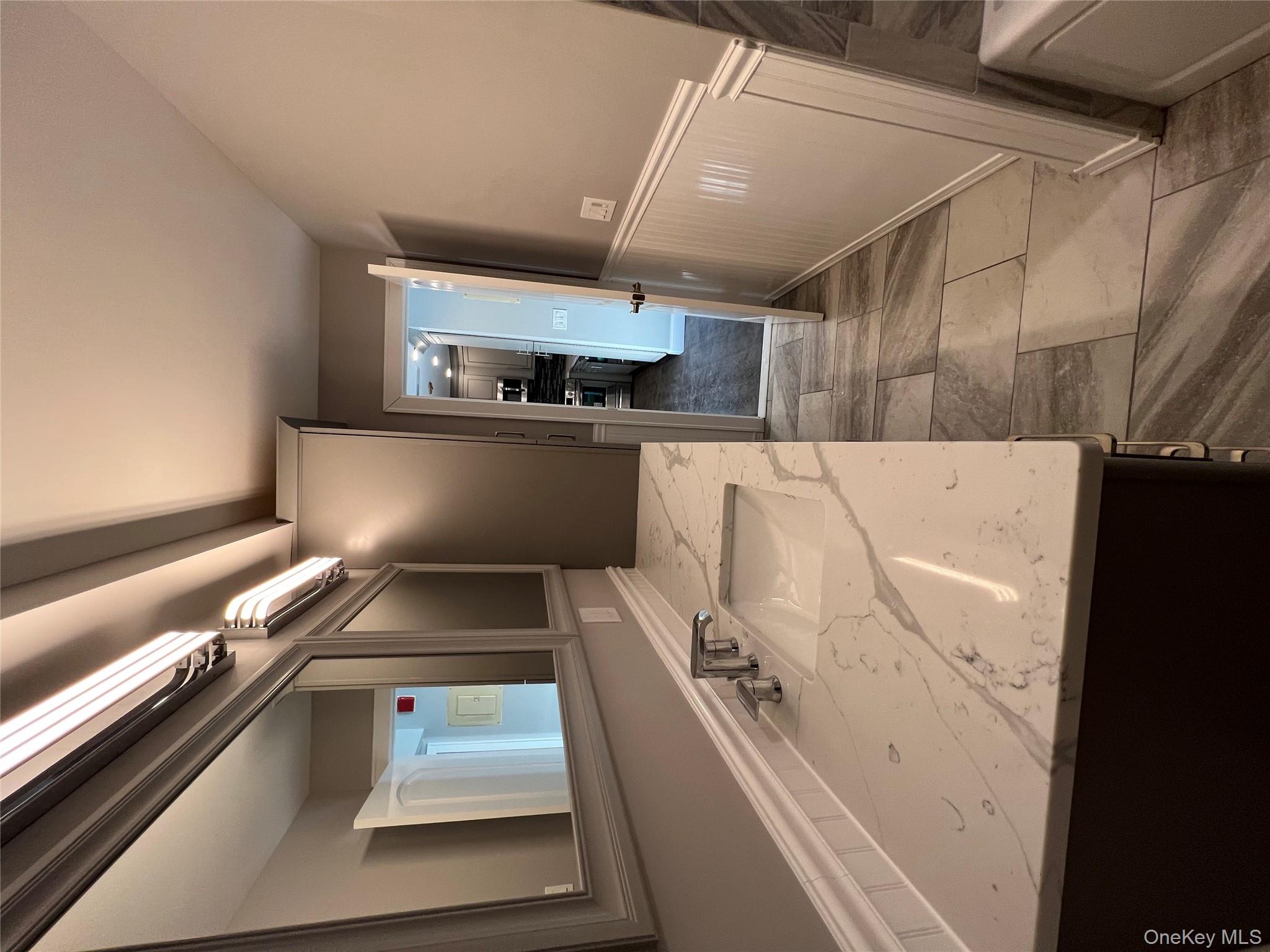 #18 photo, 53 Pointe Circle, Coram , NY 11727