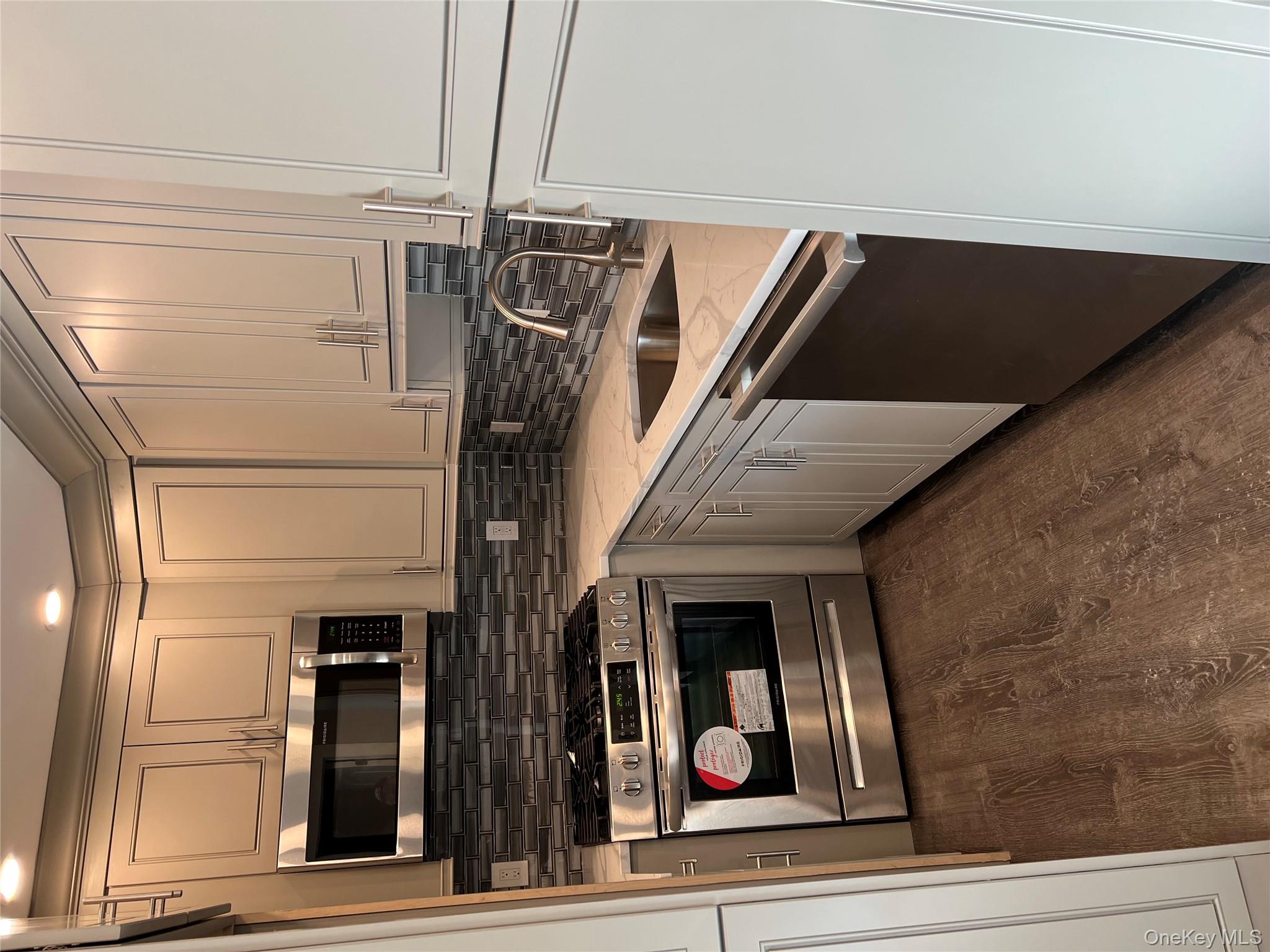 #2 photo, 53 Pointe Circle, Coram , NY 11727