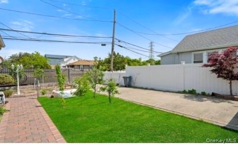 #11 photo, 115 Bayswater Boulevard, Inwood , NY 11096