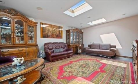 #4 photo, 115 Bayswater Boulevard, Inwood , NY 11096