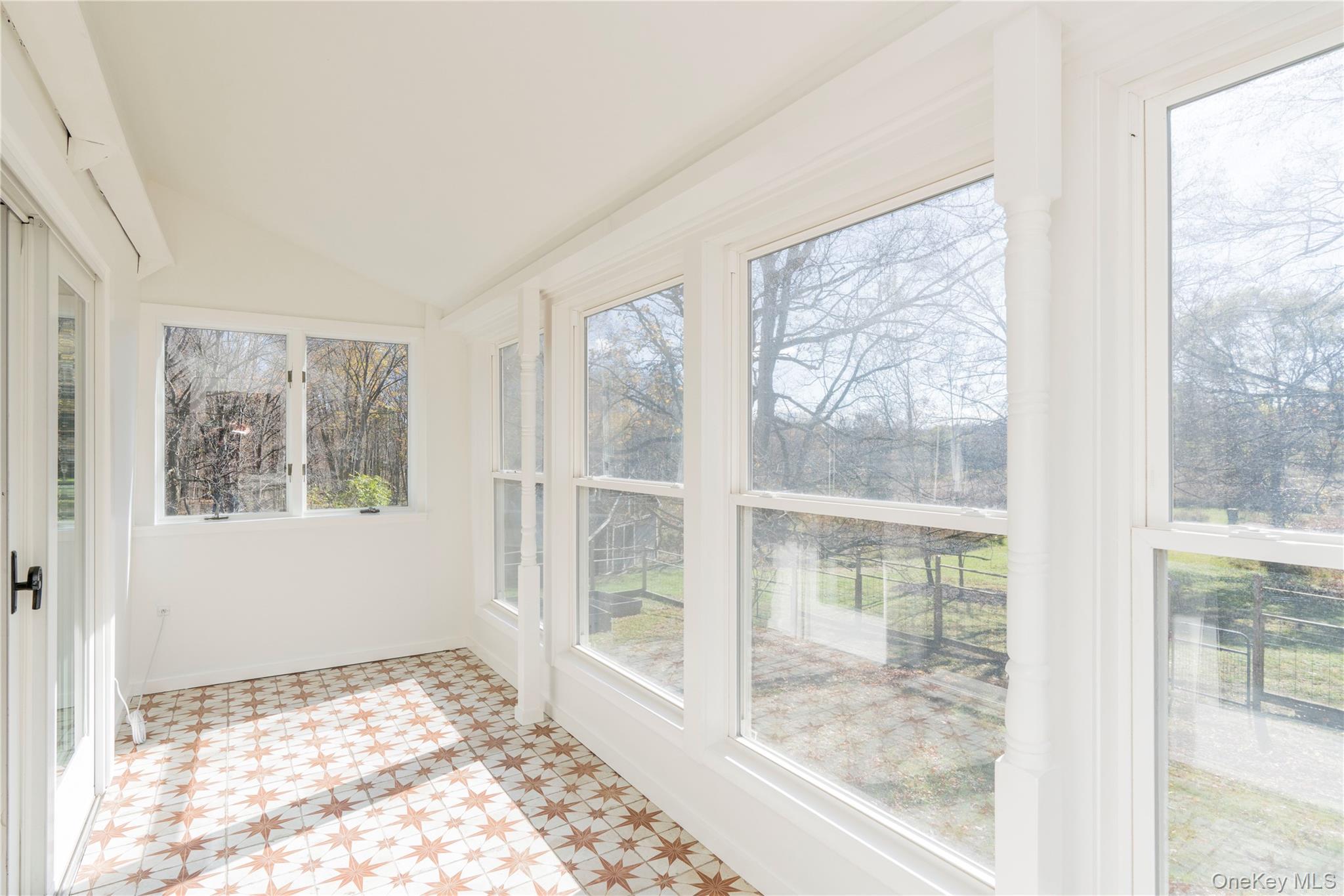 #19 photo, 62 Seelbach Lane, Staatsburg , NY 12580