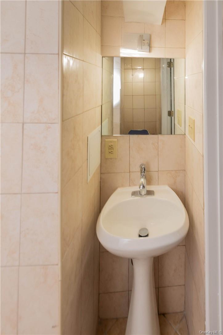 #4 photo, 11 Stage Coach Road, Warwick , NY 10990