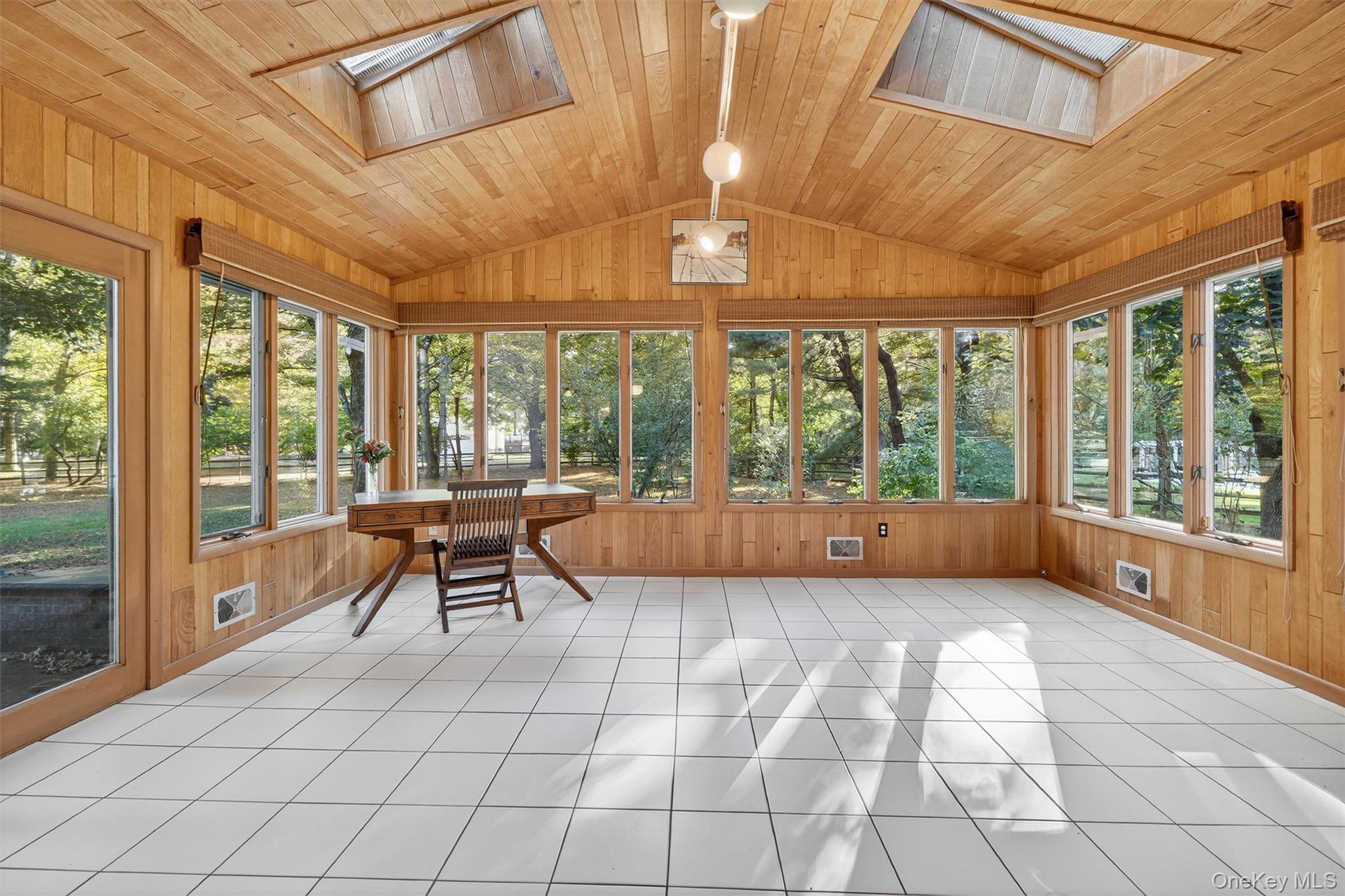 #13 photo, 1 Vivian Place, Montebello , NY 10901