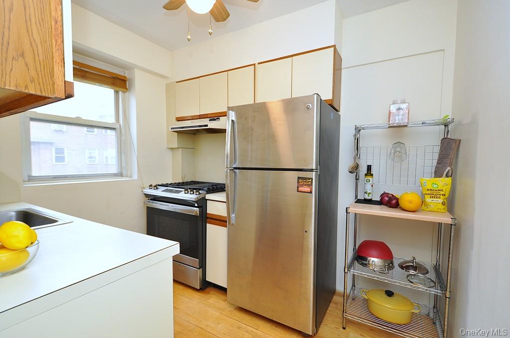 #3 photo, 235 Garth Road, Scarsdale , NY 10583