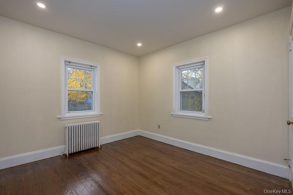 #8 photo, 5 W Stone Street, Newburgh , NY 12550