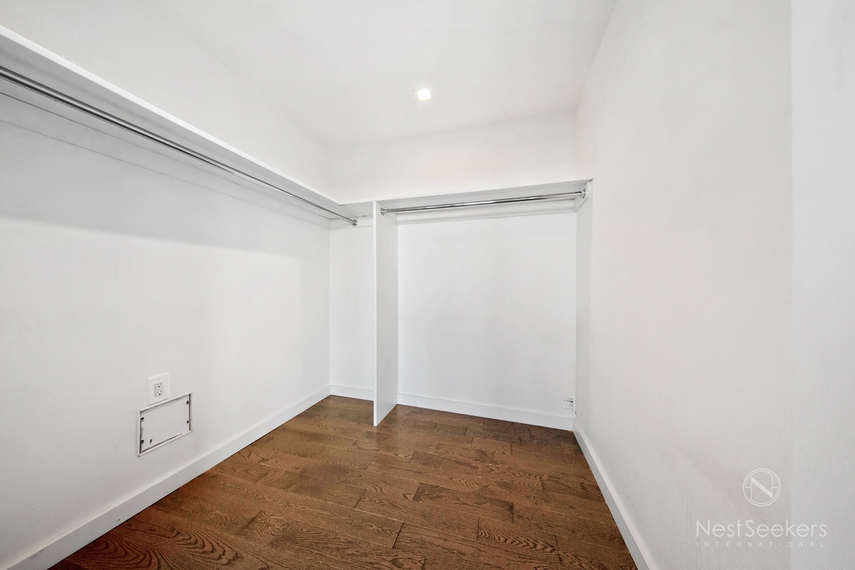 #3 photo, Long Island City, Long Island City , NY 11101