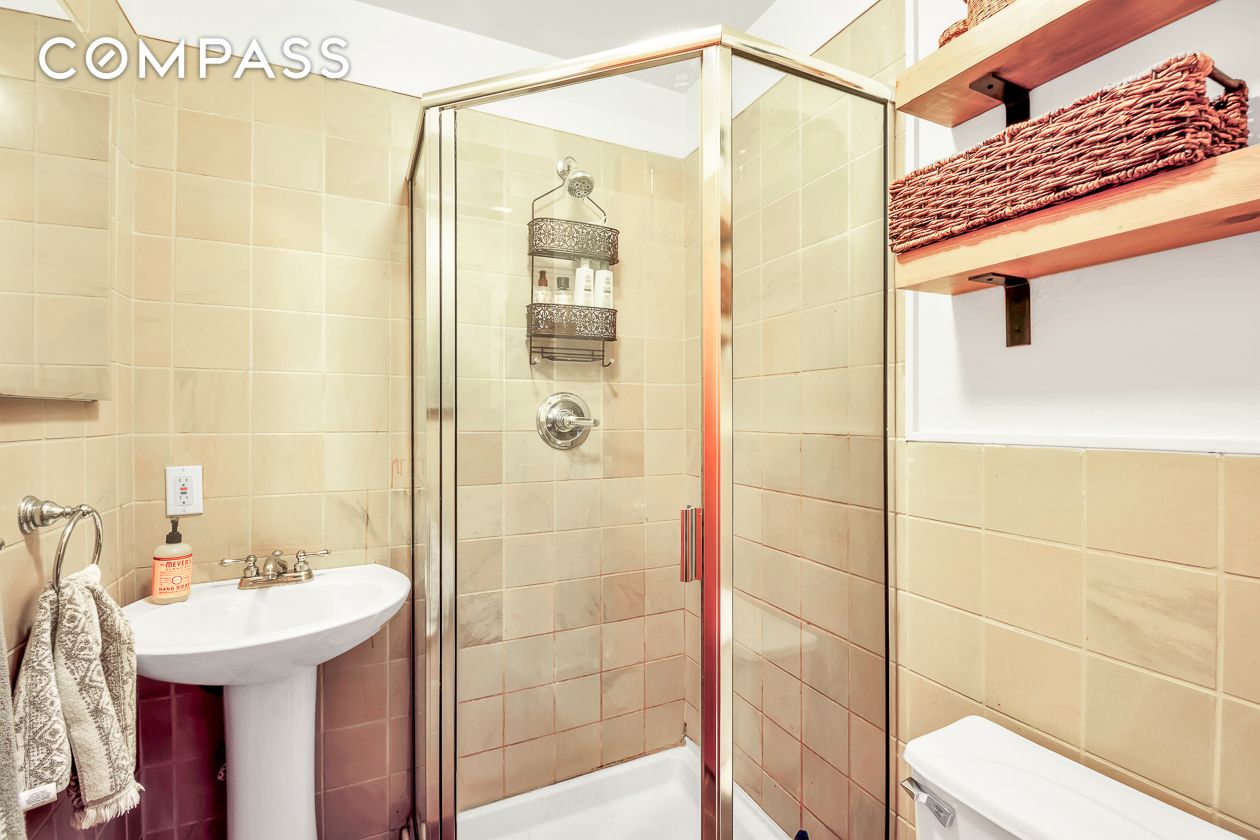 #7 photo, 40 Dean Street, Cobble Hill , NY 11201