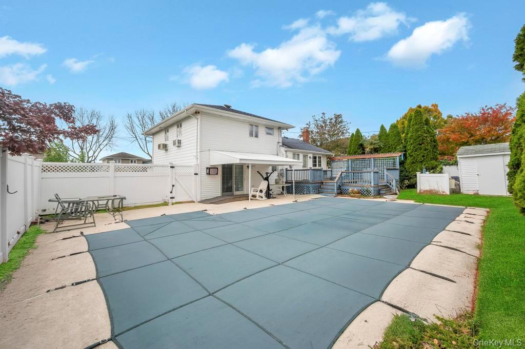 #5 photo, 19 Summit Street, Hicksville , NY 11801