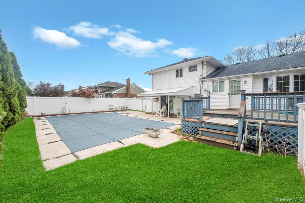 #6 photo, 19 Summit Street, Hicksville , NY 11801